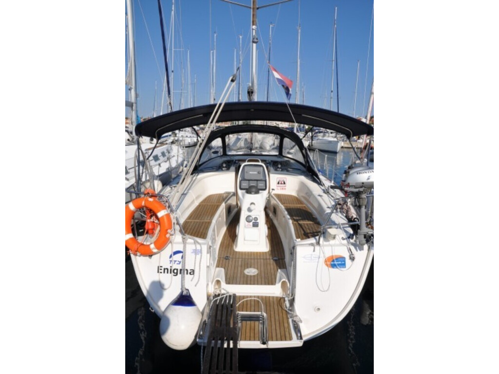 Bavaria 38 Cruiser, Enigma