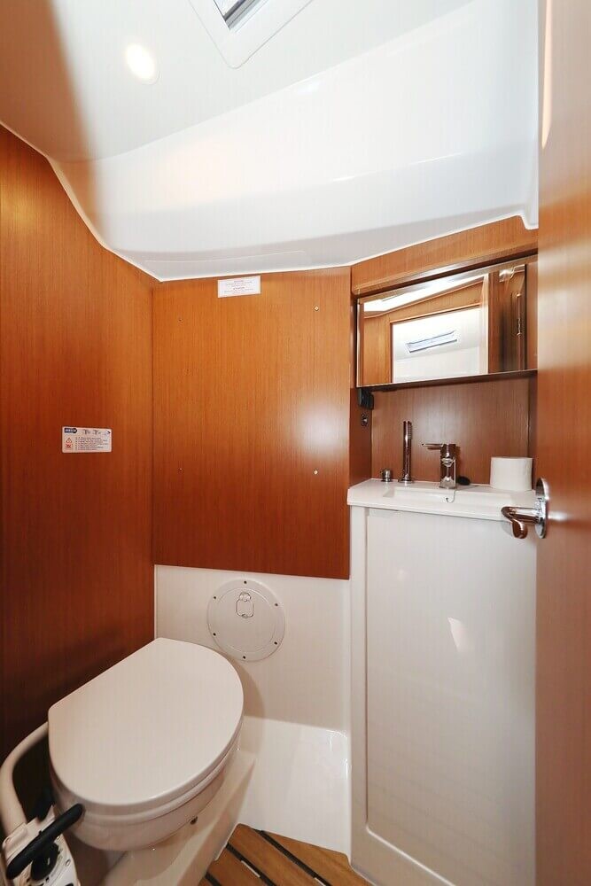 Bavaria C38, Blue Note