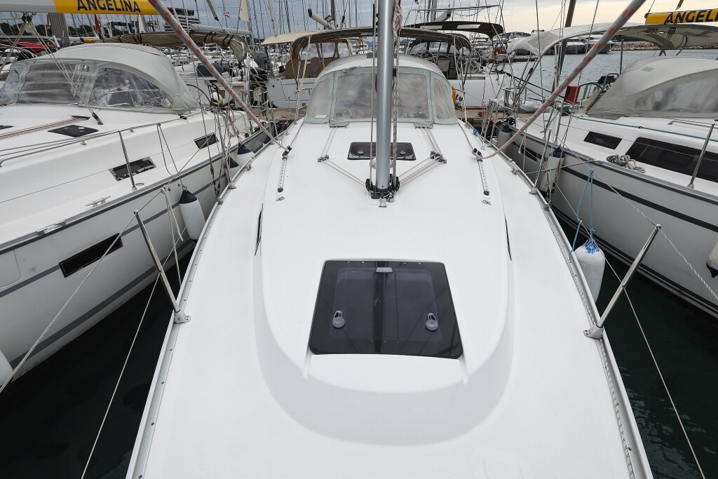 Bavaria Cruiser 32, Star Chiara