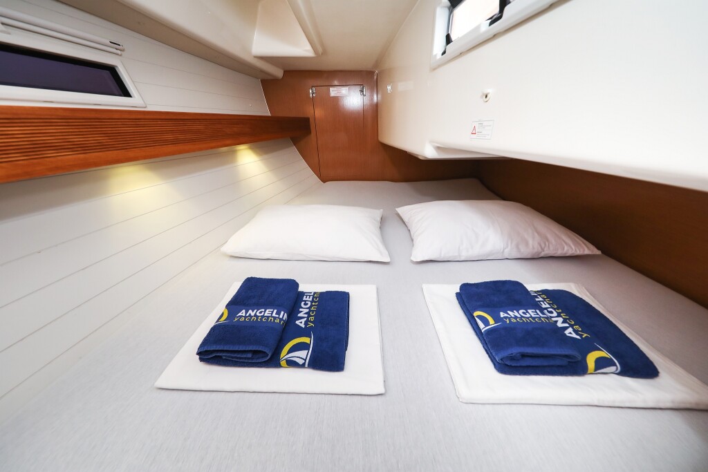 Bavaria Cruiser 32, Star Chiara