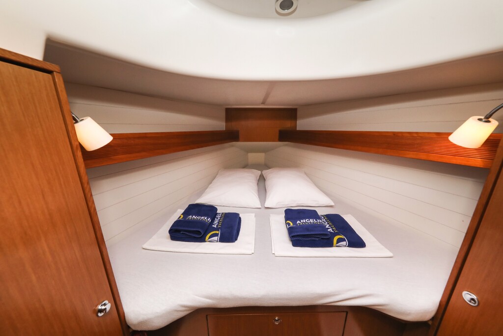 Bavaria Cruiser 32, Star Chiara