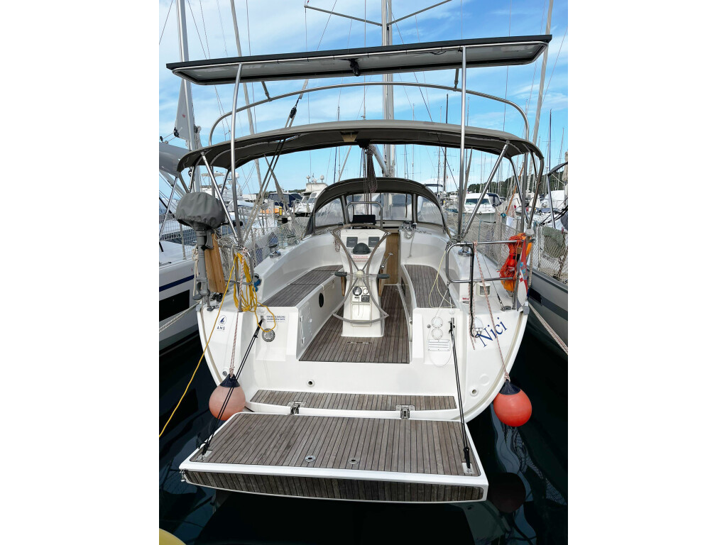 Bavaria Cruiser 32, Nici