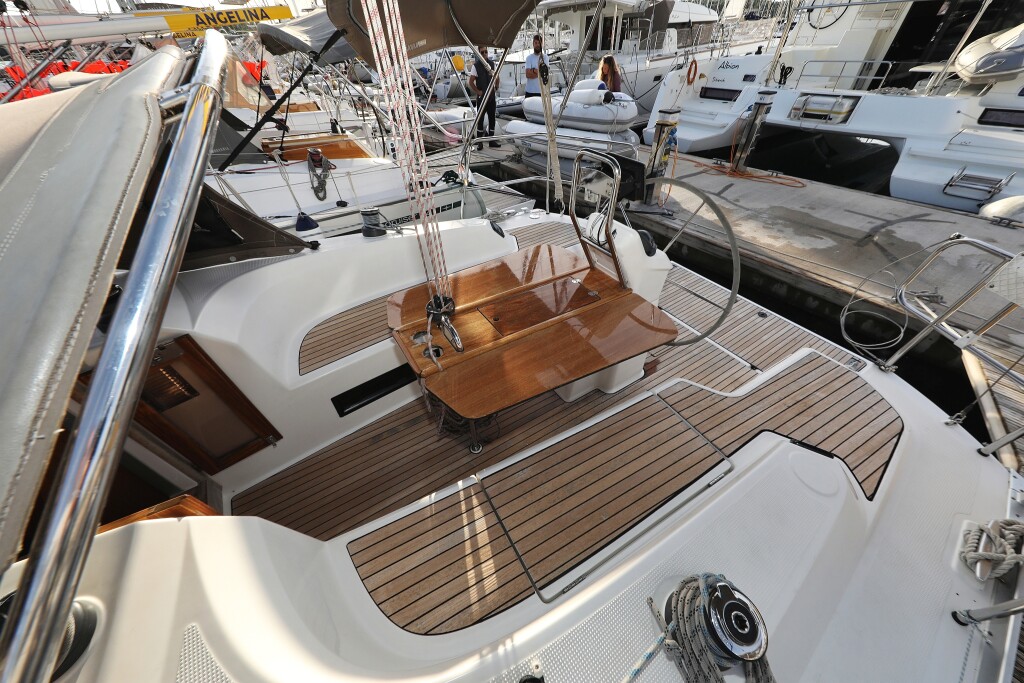 Bavaria Cruiser 33, Dolce Vita