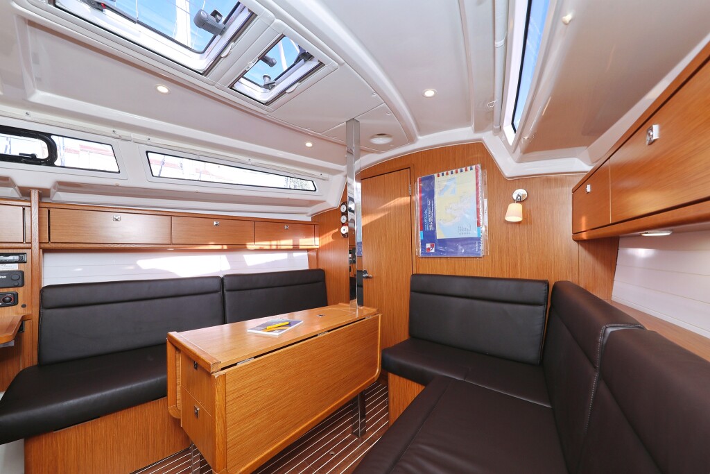 Bavaria Cruiser 33, Dolce Vita