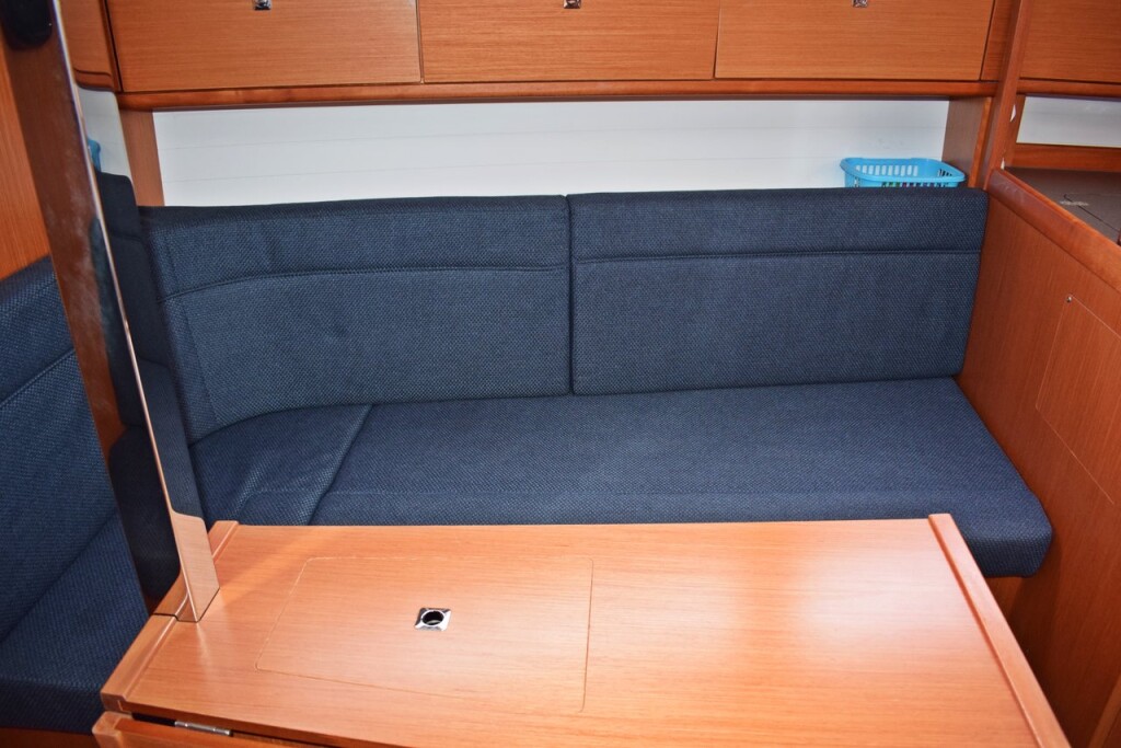 Bavaria Cruiser 33, Stončica