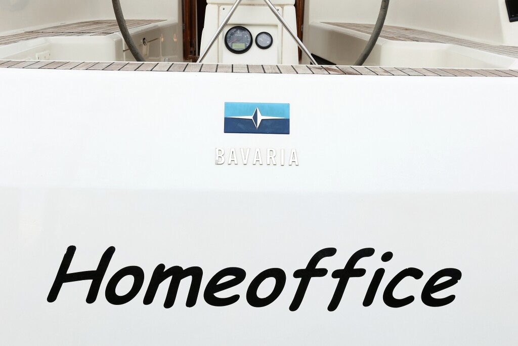 Bavaria Cruiser 33, Homeoffice