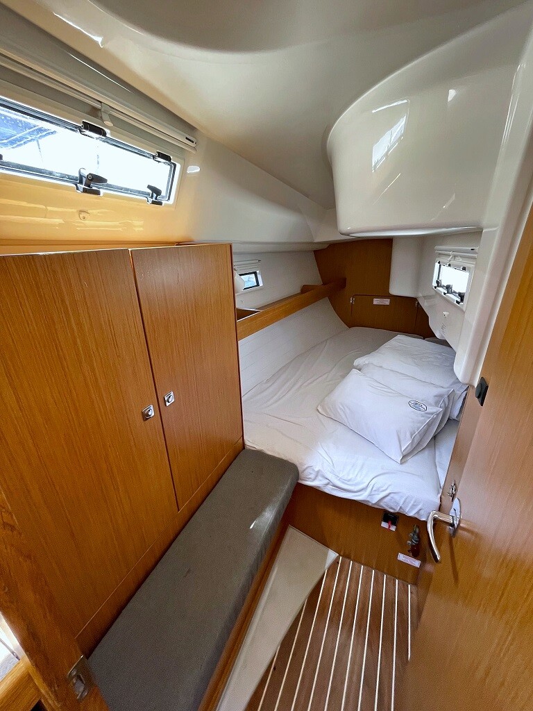 Bavaria Cruiser 33, Chiara