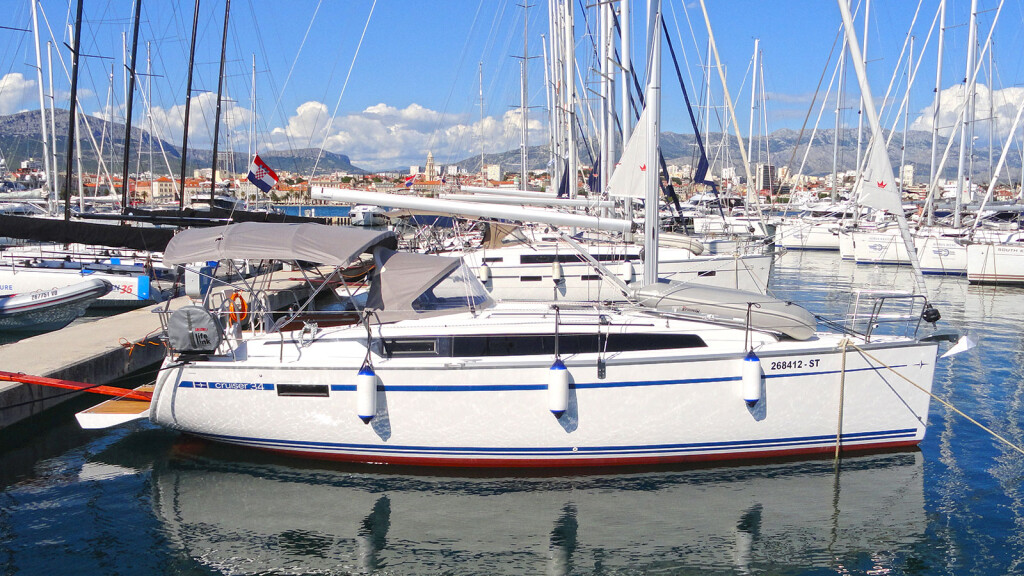 Bavaria Cruiser 34, Artina