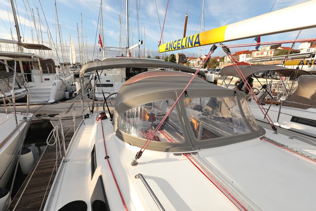 Bavaria Cruiser 34, Arizona