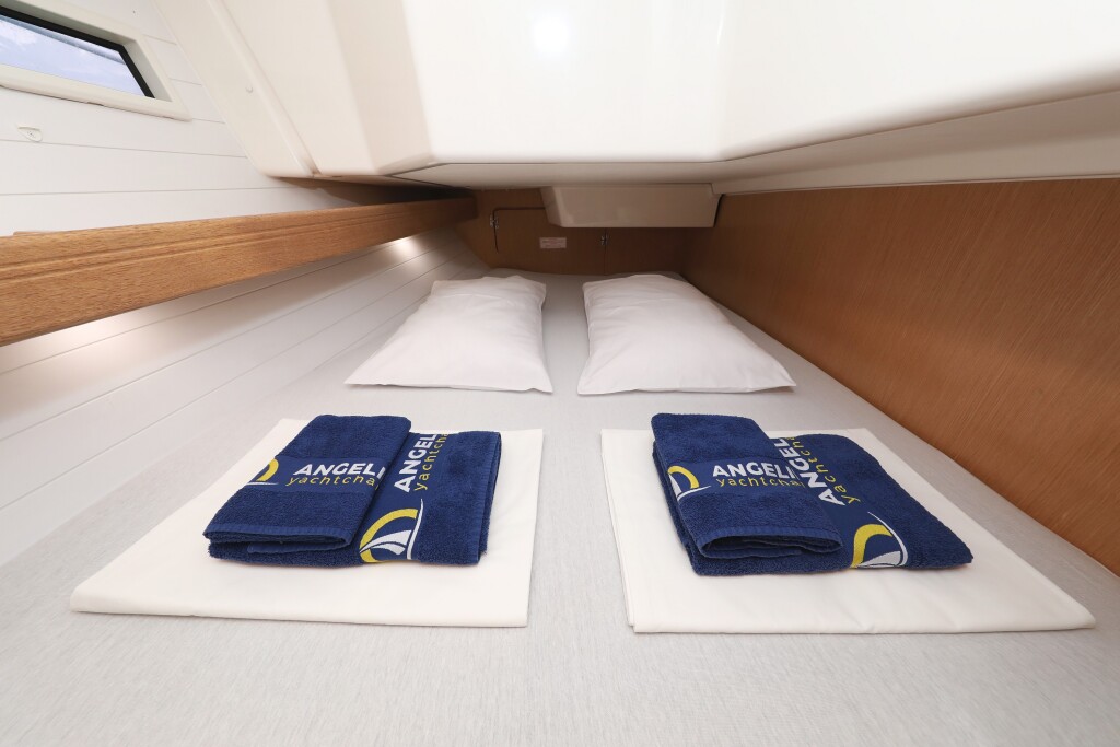 Bavaria Cruiser 34, Arizona