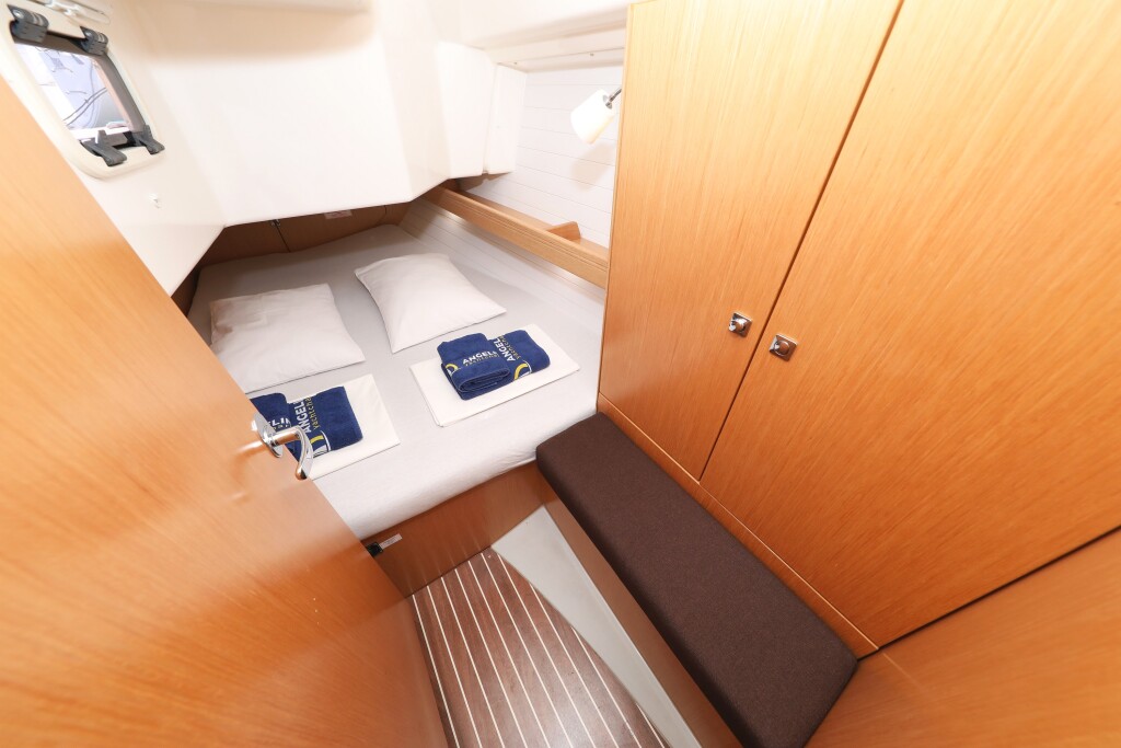 Bavaria Cruiser 34, Arizona