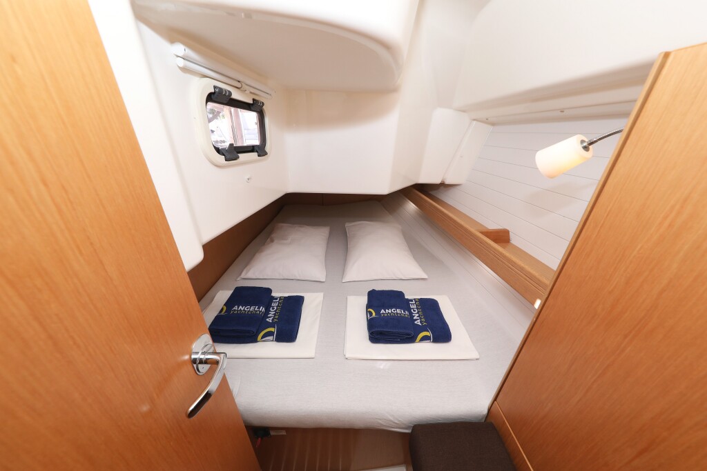 Bavaria Cruiser 34, Arizona