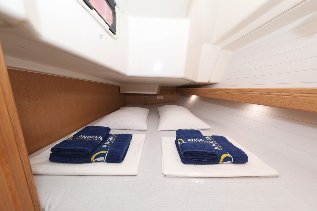 Bavaria Cruiser 34, Arizona