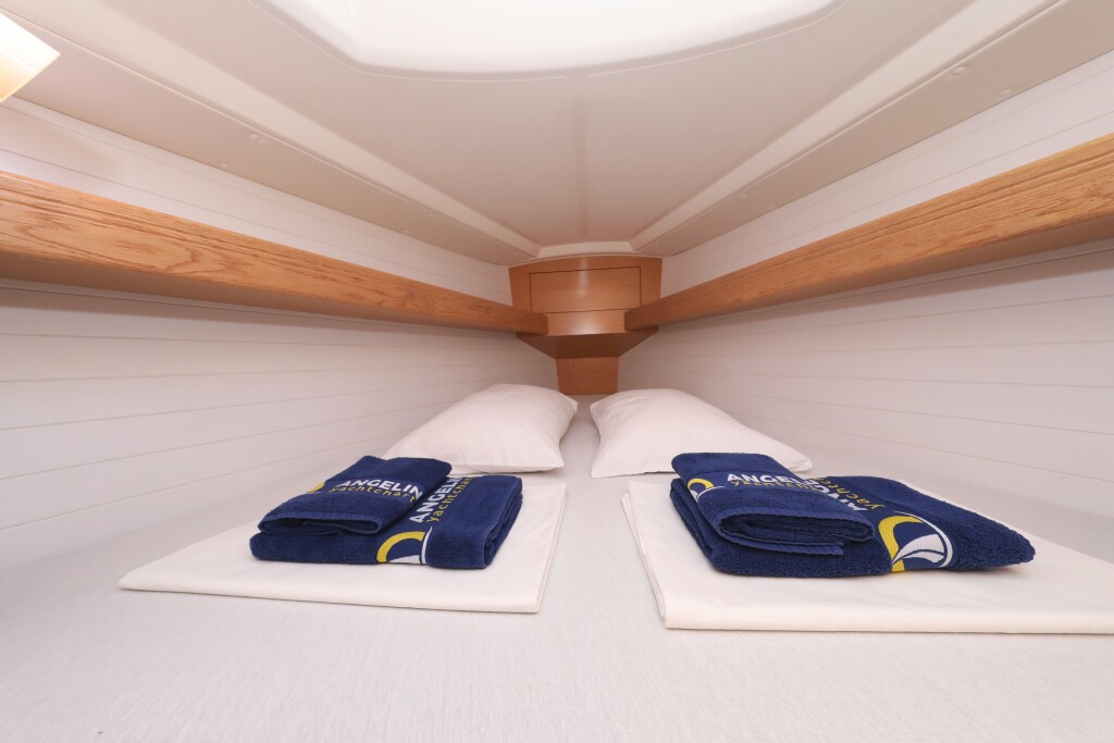 Bavaria Cruiser 34, Arizona