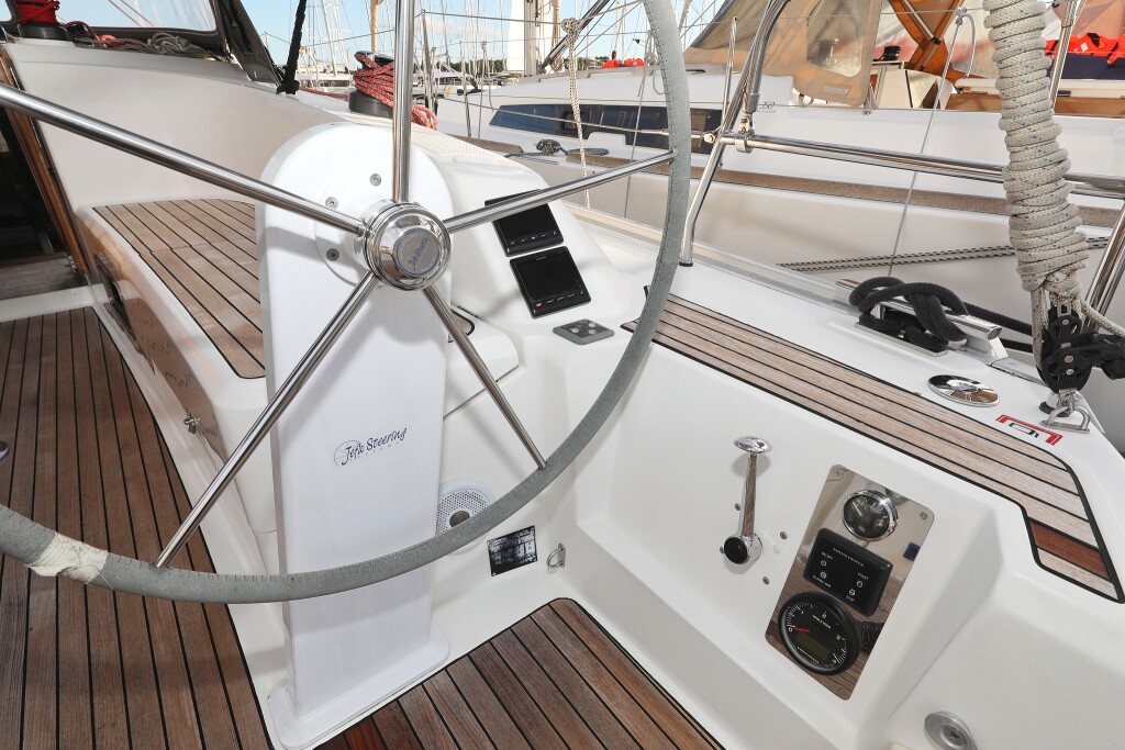 Bavaria Cruiser 34, Arizona