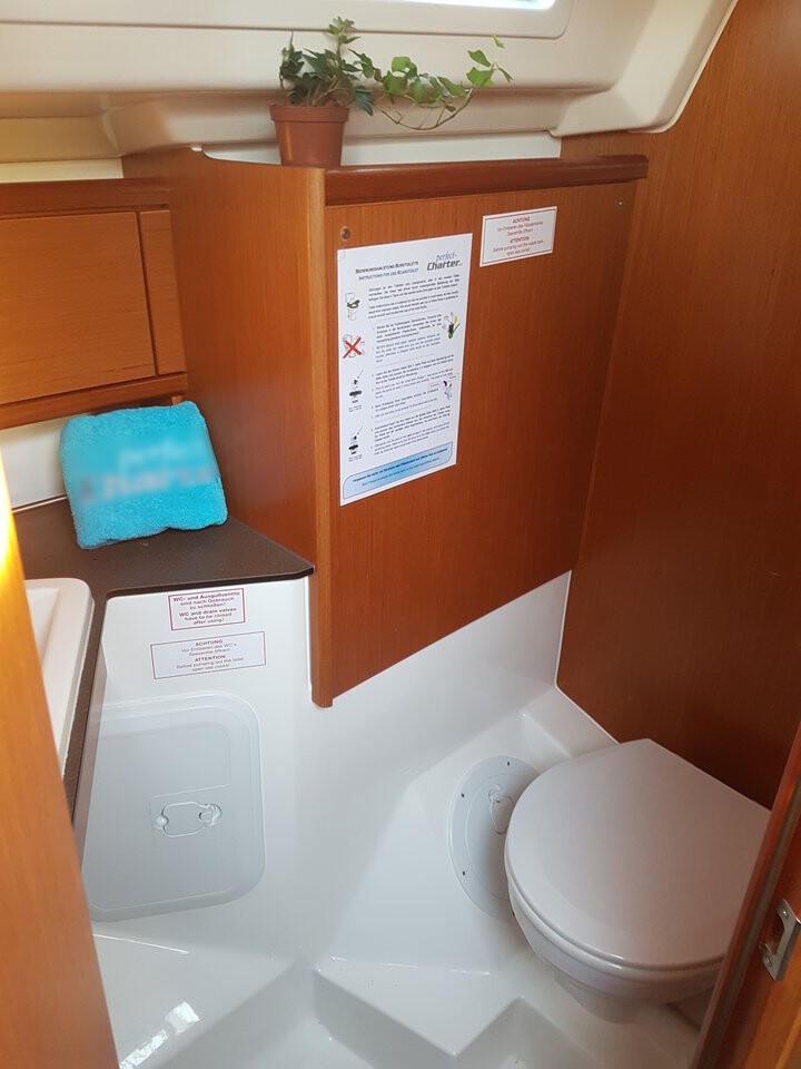 Bavaria Cruiser 34, Theia