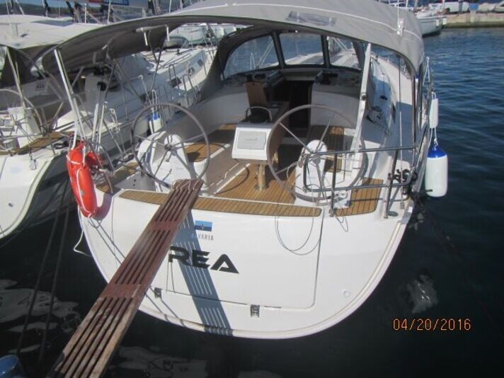 Bavaria Cruiser 37, Rea