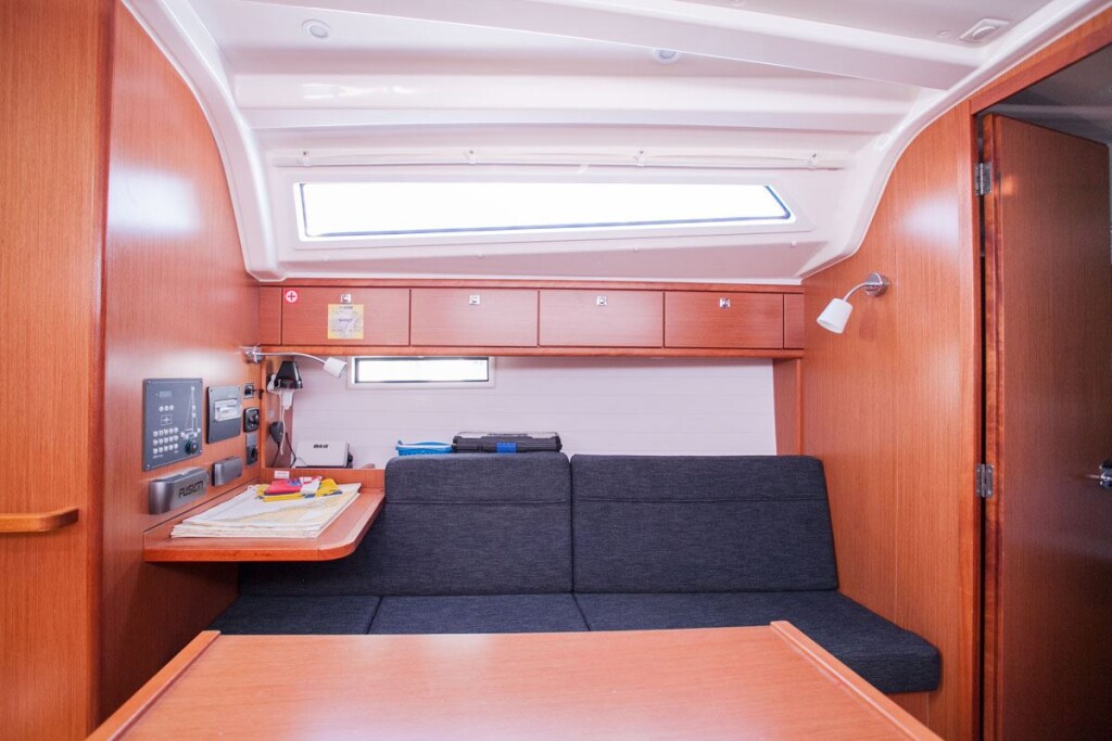 Bavaria Cruiser 37, Nancy