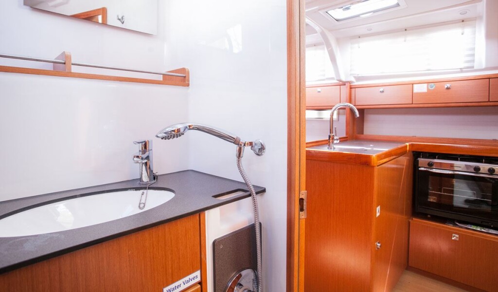 Bavaria Cruiser 37, Nancy