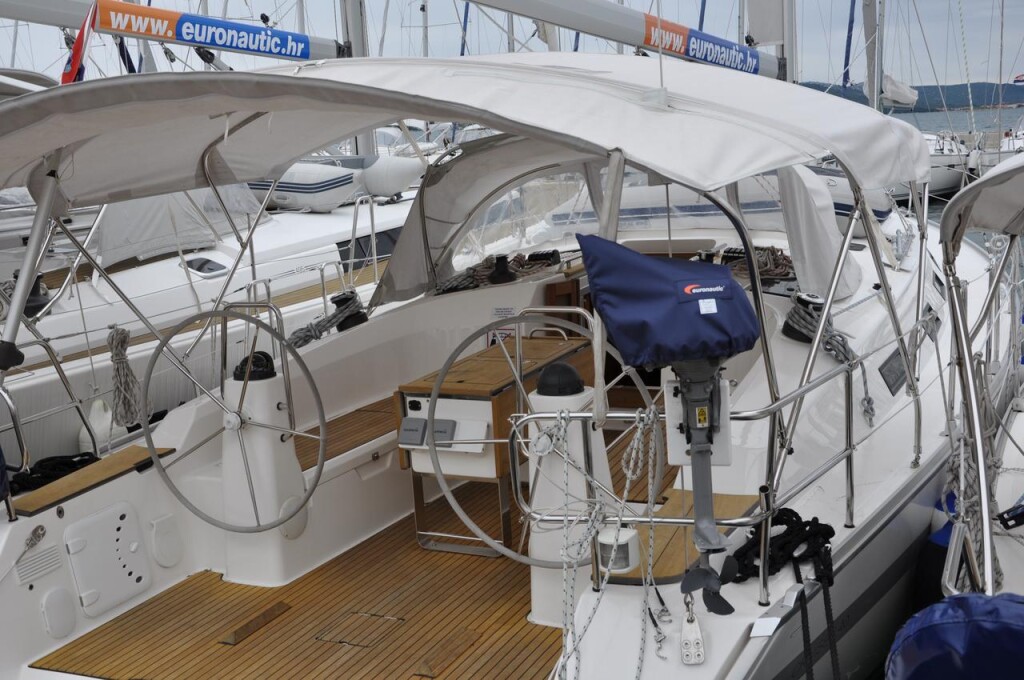 Bavaria Cruiser 40, Joy