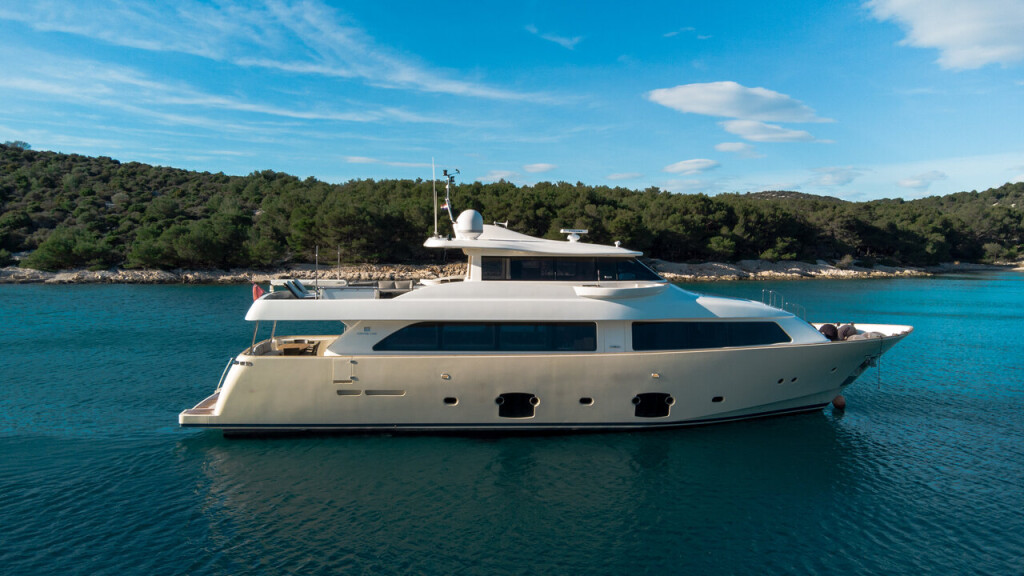 Custom Line Navetta 26, Friend's boat