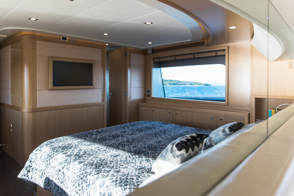 Custom Line Navetta 26, Friend's boat