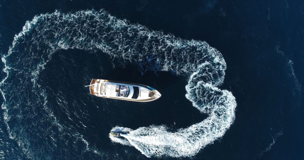 Deauville 760, Lukas