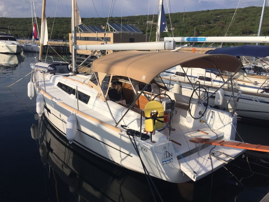 Dufour 350 GL, Luna