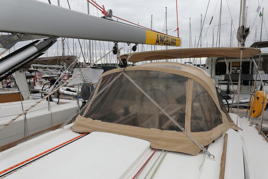 Dufour 350 GL, Feniks