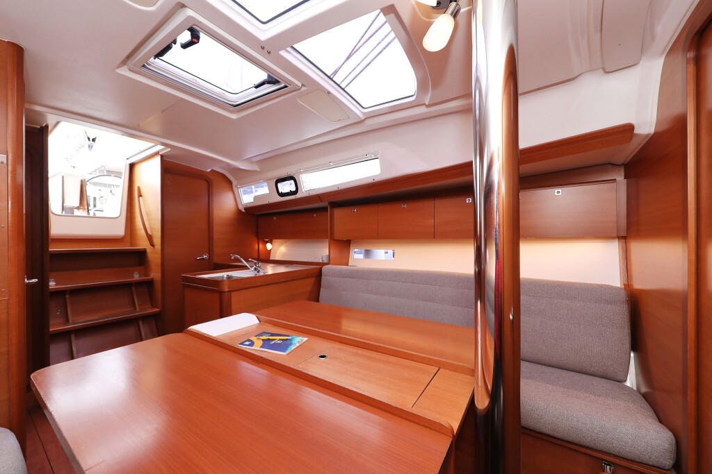 Dufour 350 GL, Feniks