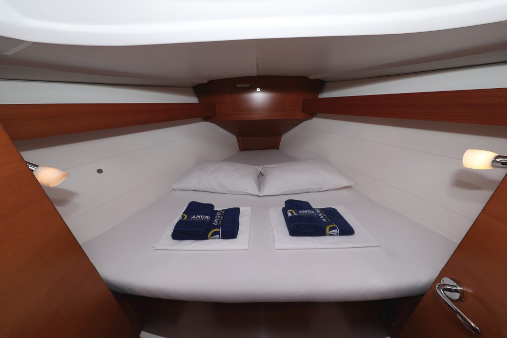 Dufour 350 GL, Feniks