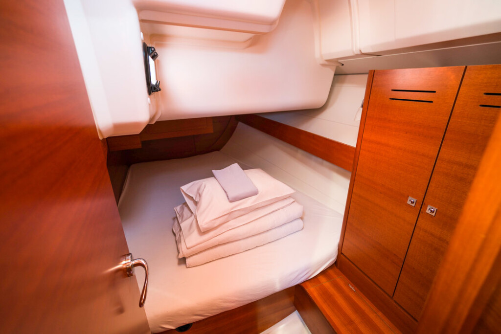 Dufour 382 GL, JustIn