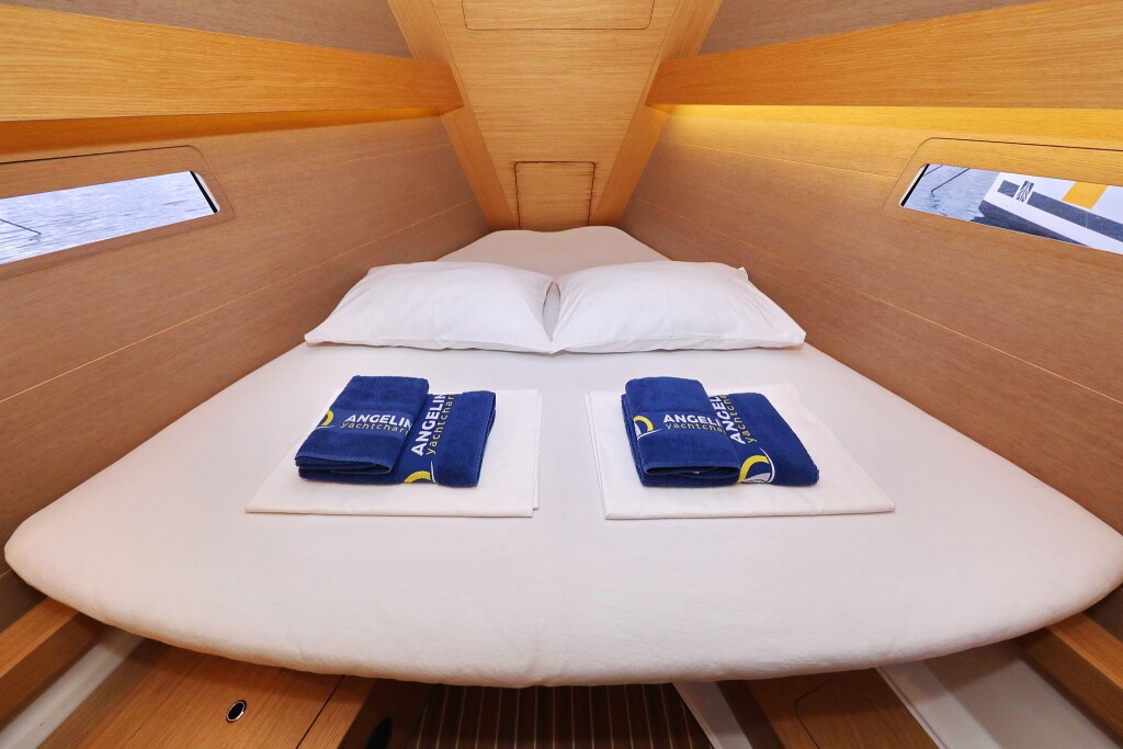 Dufour 412 GL, Family Office