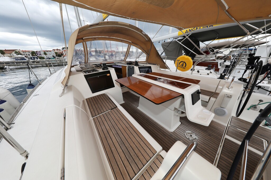 Dufour 412 GL, Black Pearl