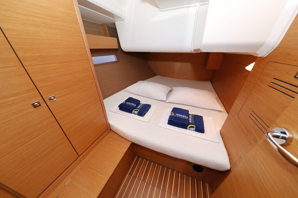 Dufour 412 GL, Black Pearl