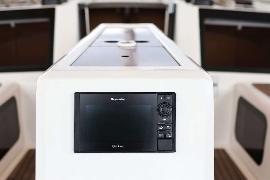 Dufour 412 GL, Black Pearl