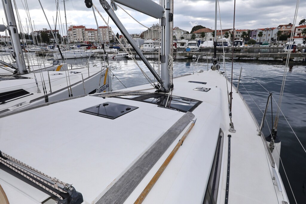 Dufour 412 GL, La Vie