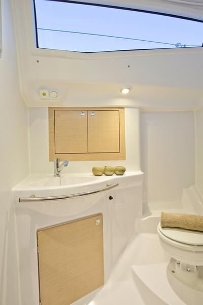 Elan Impression 35, Tesa