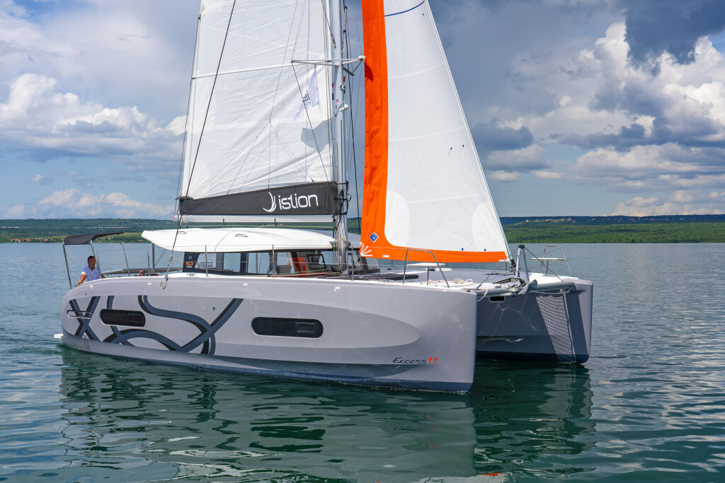 Excess 11, First Glimpse