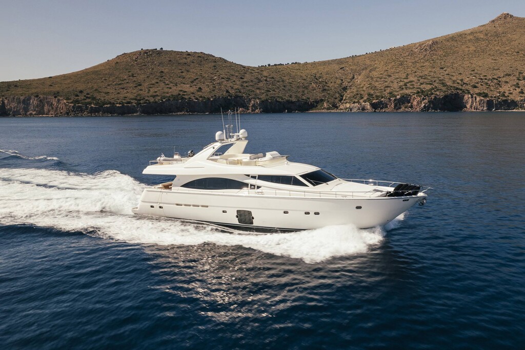 Ferretti Yachts 830, Lidia