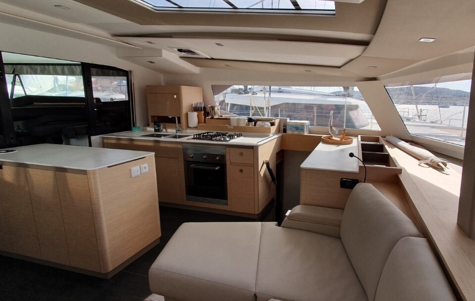 Fountaine Pajot Aura 51, Princess