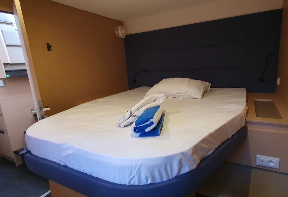 Fountaine Pajot Aura 51, Princess