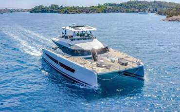 Fountaine Pajot Power 67, Ariva