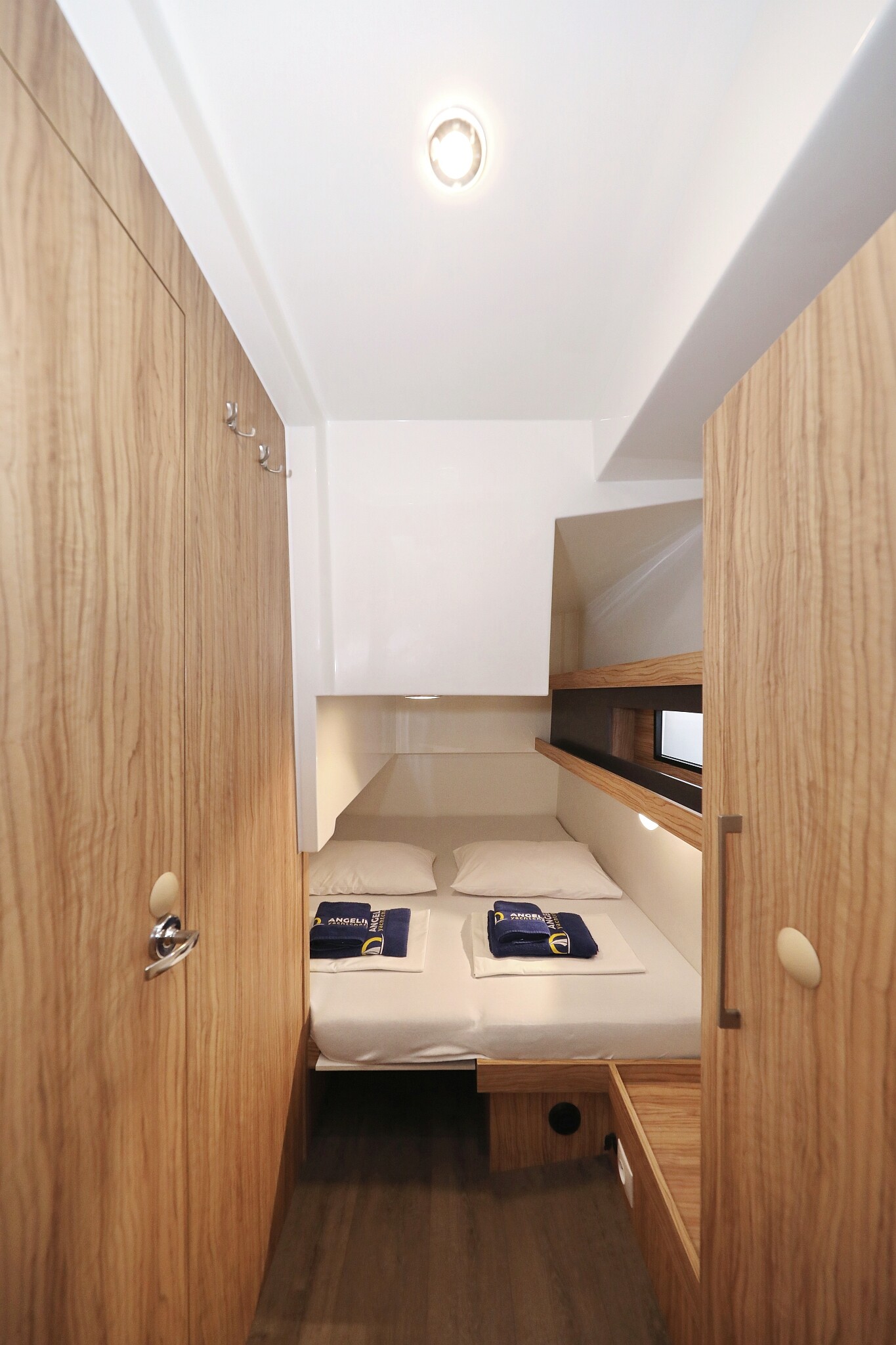 Futura 40 Grand Horizon, Running Gag I