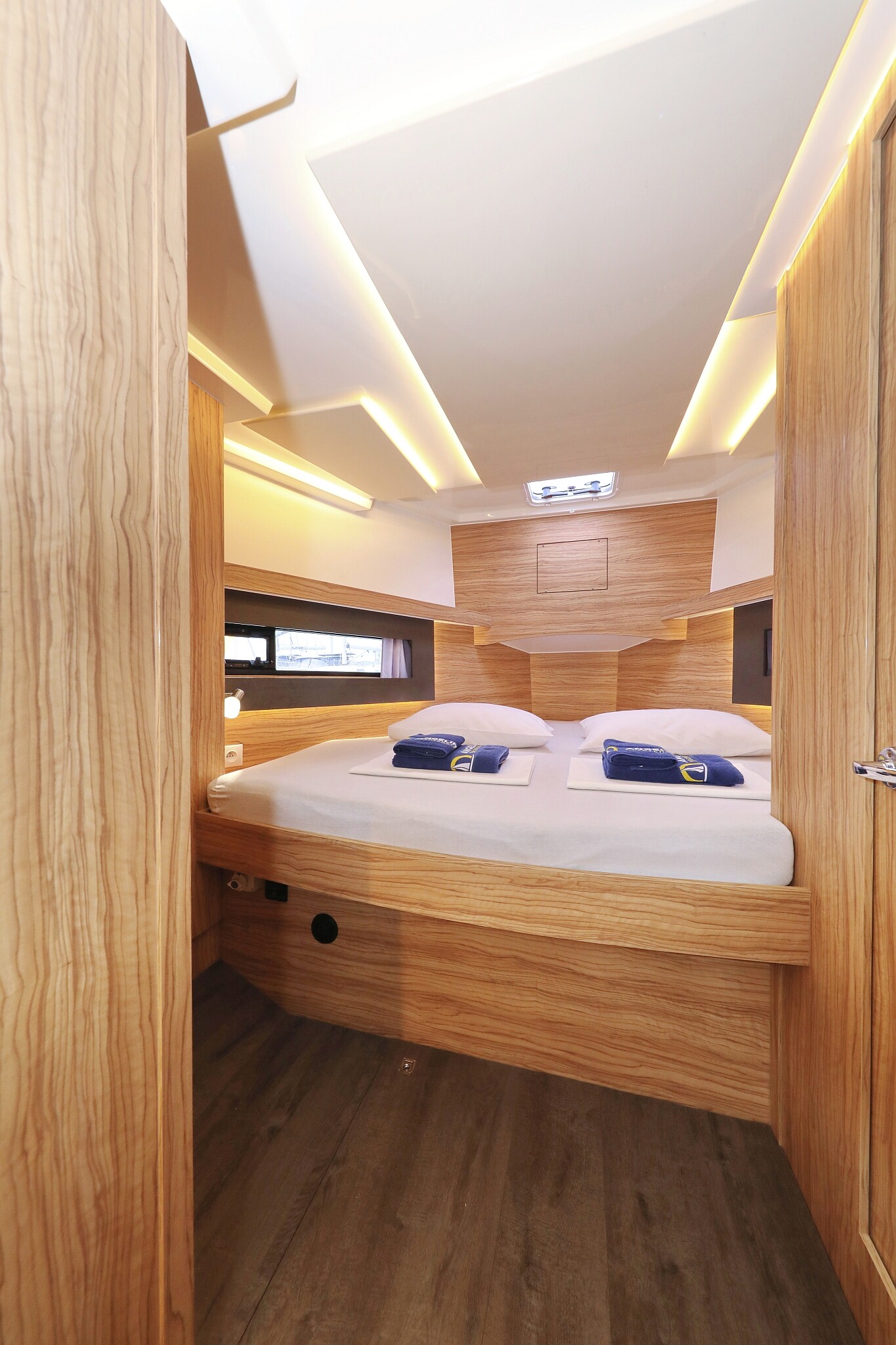 Futura 40 Grand Horizon, Running Gag I