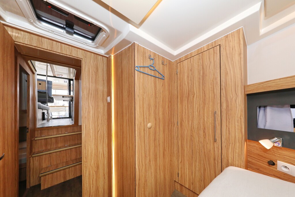 Futura 40 Grand Horizon, Running Gag I