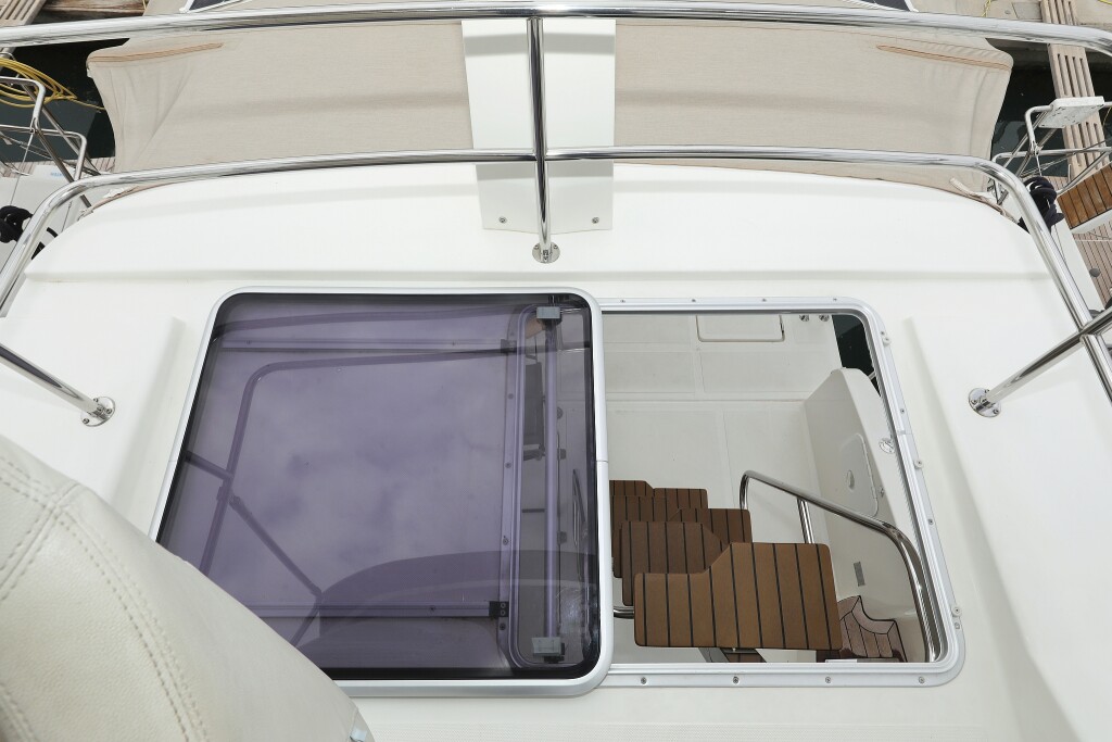 Futura 40 Grand Horizon, Running Gag I