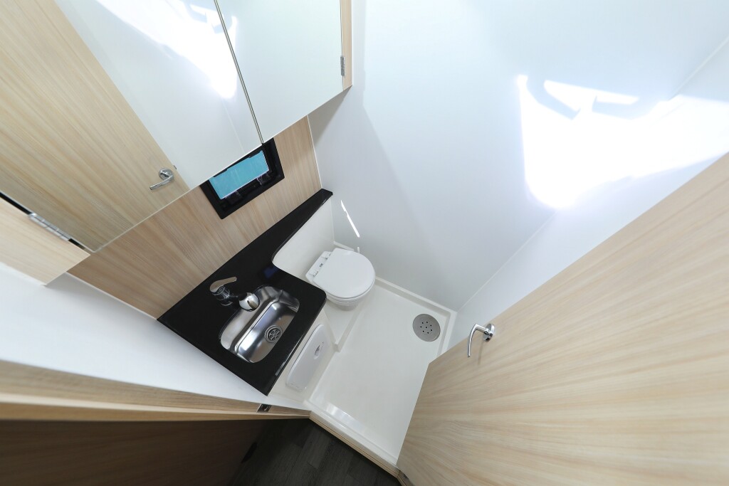 Futura 40 Grand Horizon, Batu