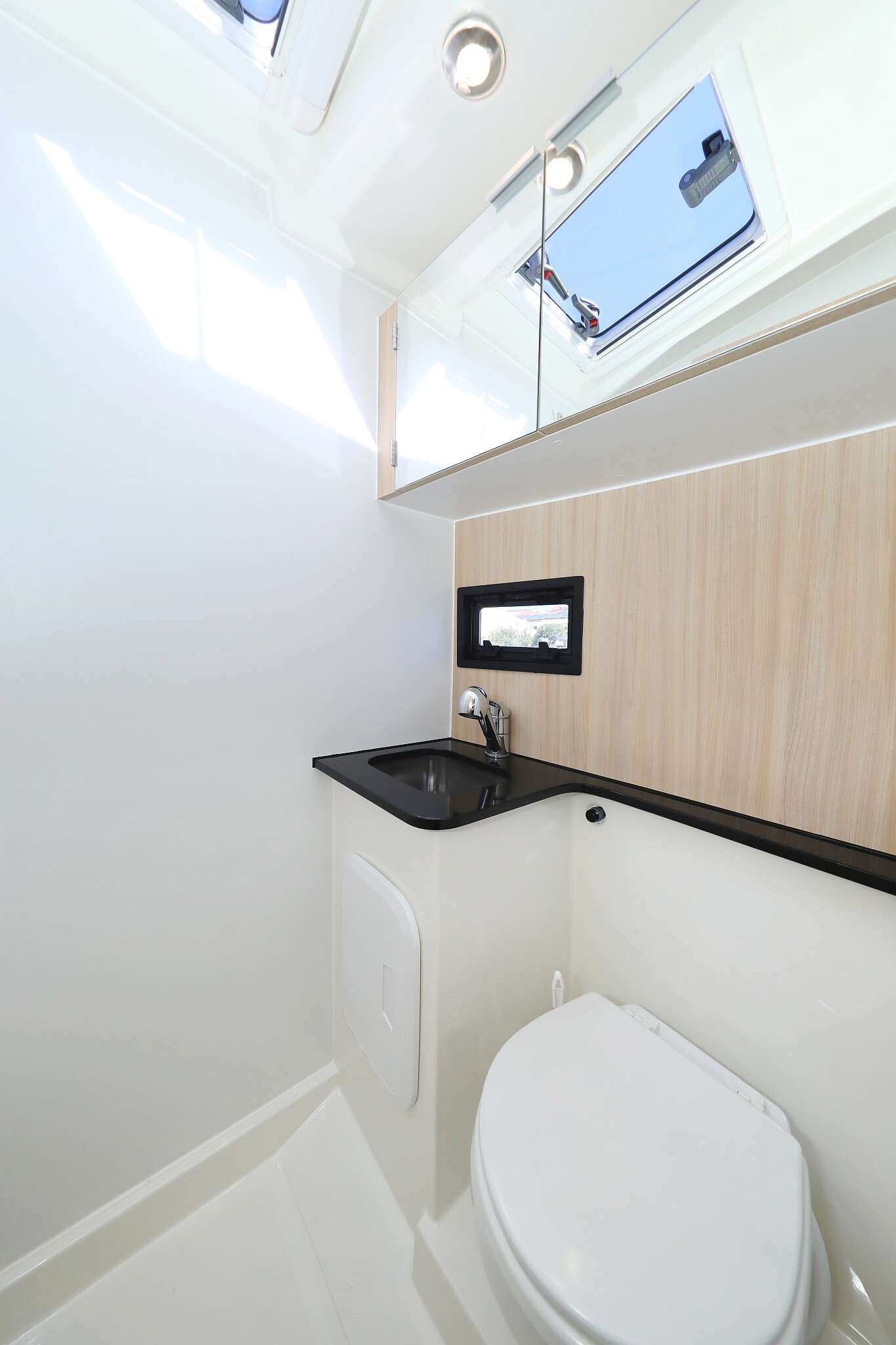 Futura 40 Grand Horizon, Batu