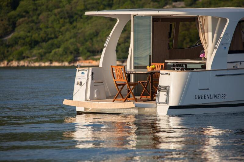 Greenline 33, Ondine